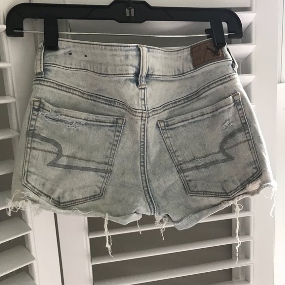 light washed ripped shorts - Picture 3 of 3